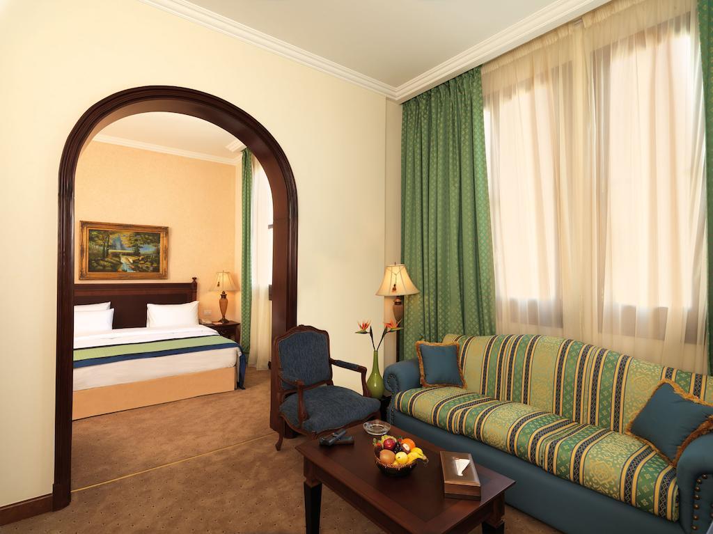 Le Patio Boutique Hotel Beirut Downtown エクステリア 写真