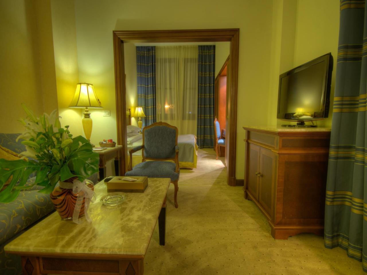 Le Patio Boutique Hotel Beirut Downtown エクステリア 写真