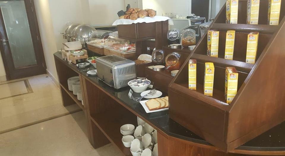 Le Patio Boutique Hotel Beirut Downtown エクステリア 写真